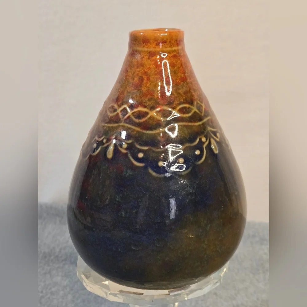 Artisan Handmade‎ Small Ceramic Crackle Glaze Bud Vase Scalloped Detail